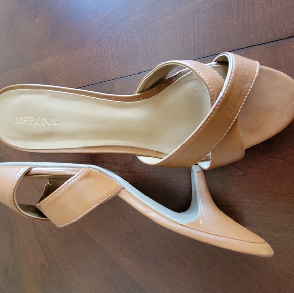 Cognac heeled sandals - Picture 2 of 4